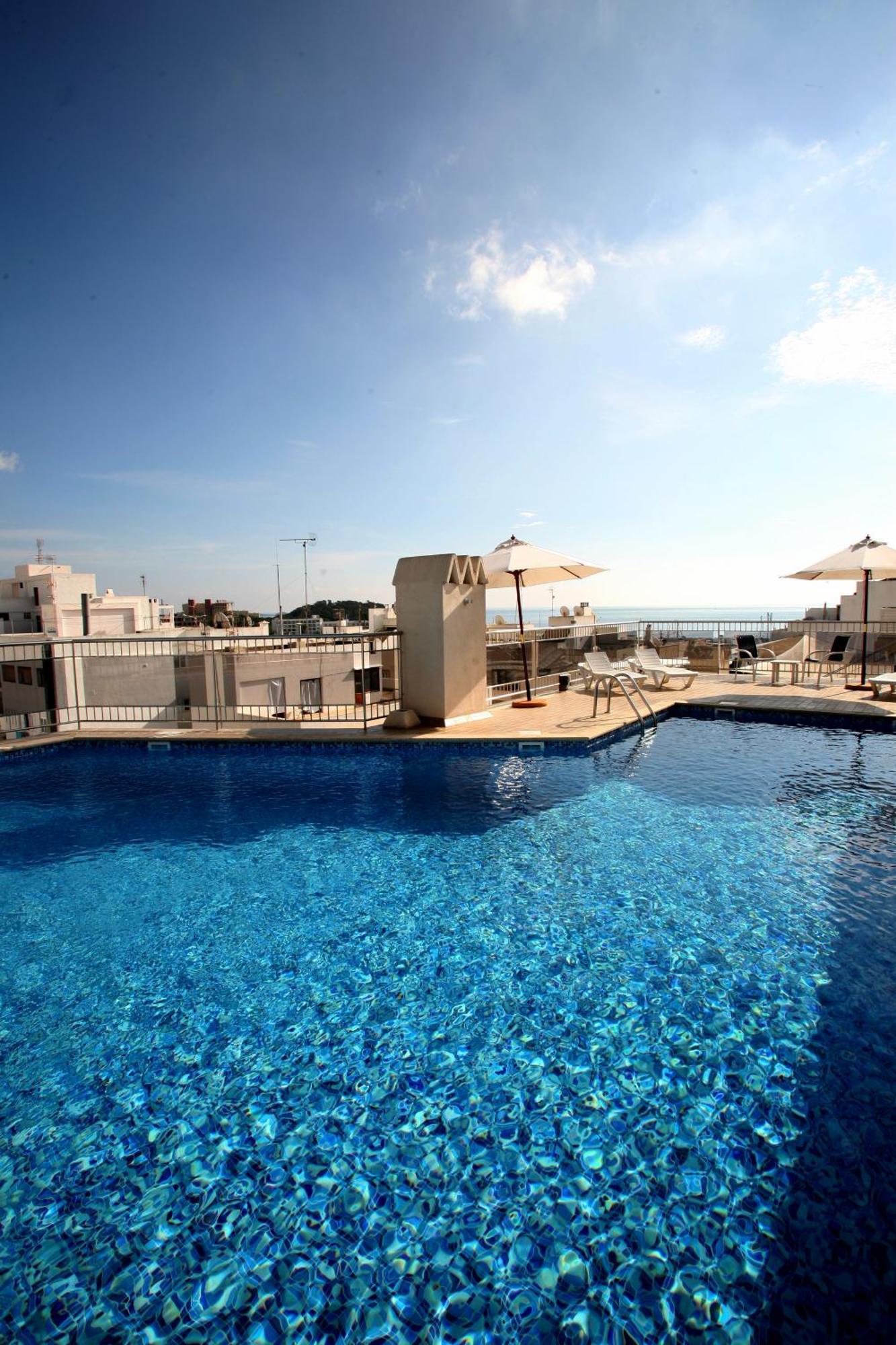 Aparthotel Duquesa Playa Santa Eulària des Riu Exterior foto